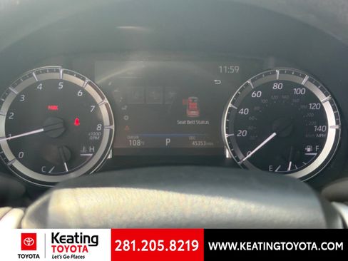 Used 2023 Toyota Highlander L FWD image 15