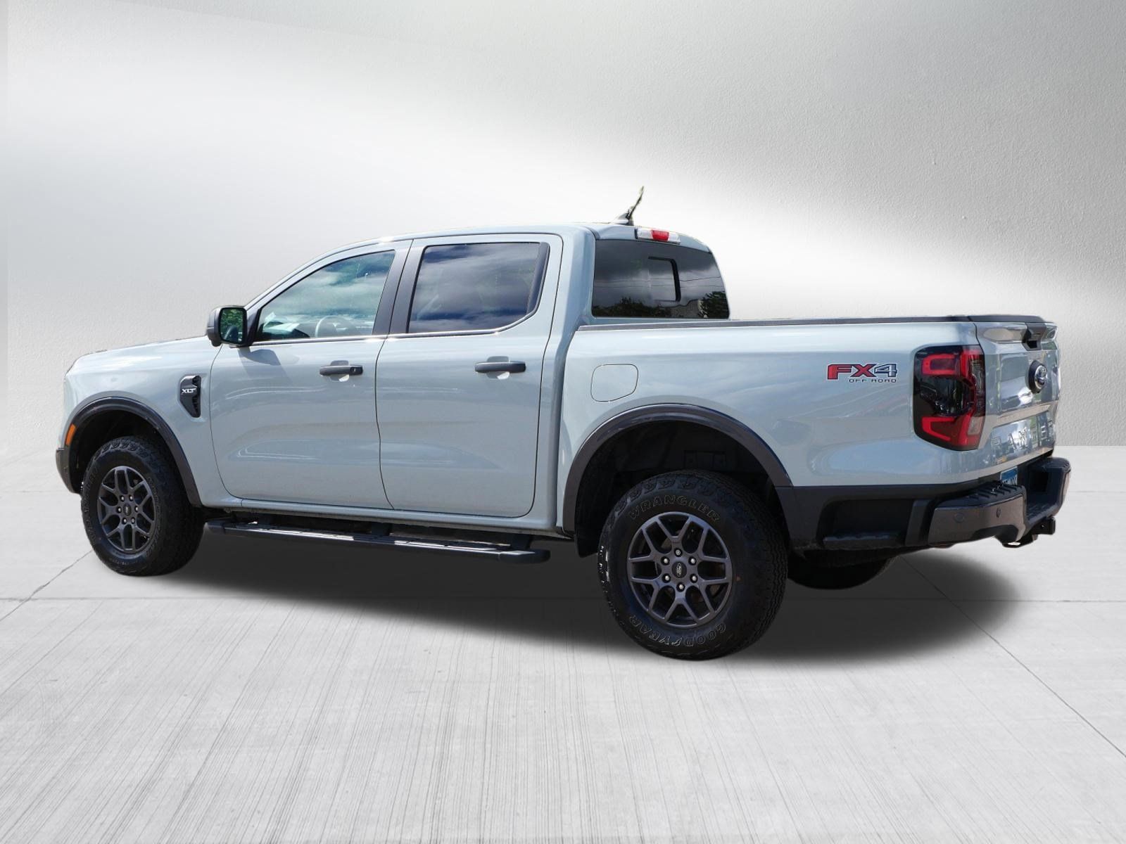 Used 2024 Ford Ranger XLT AWD/4WD image 5