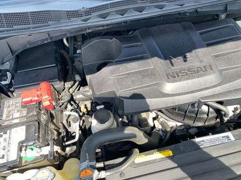 Used 2023 Nissan Titan S RWD image 28