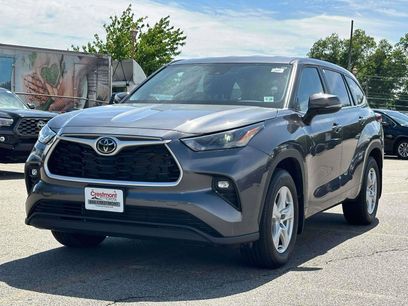 Certified 2025 Toyota Highlander LE