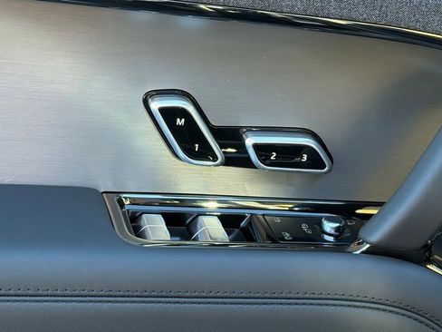 New 2025 Land Rover Range Rover Sport Dynamic SE image 13