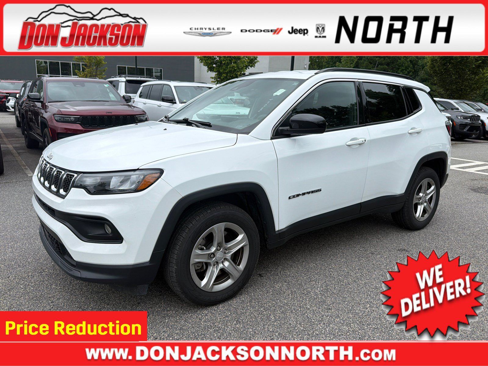 Used 2024 Jeep Compass Latitude w/ Altitude Special Edition AWD/4WD image 1