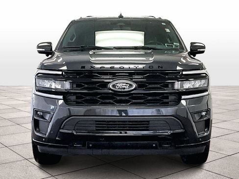 Certified 2022 Ford Expedition Max Limited image 3