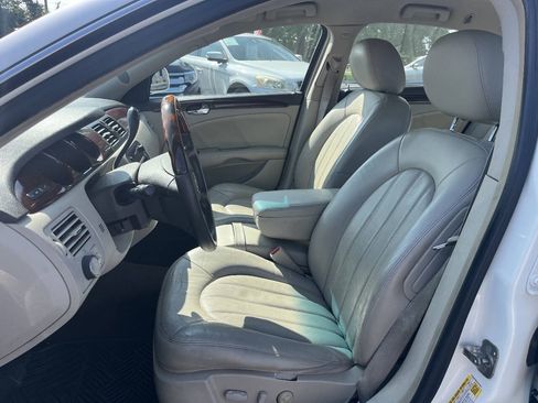 Used 2009 Buick Lucerne CXL FWD image 11