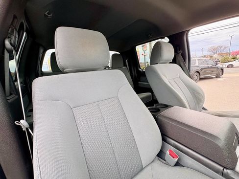 Used 2011 Ford F150 XLT w/ XLT Convenience Pkg image 33