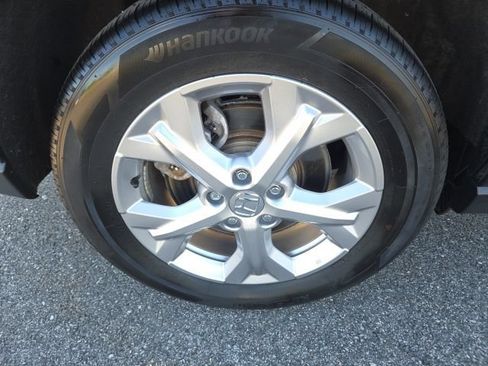 Certified 2025 Honda HR-V LX image 10