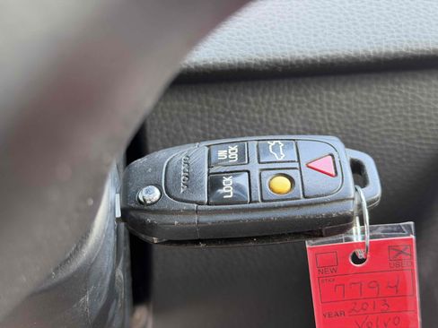 Used 2013 Volvo XC90 3.2 image 31