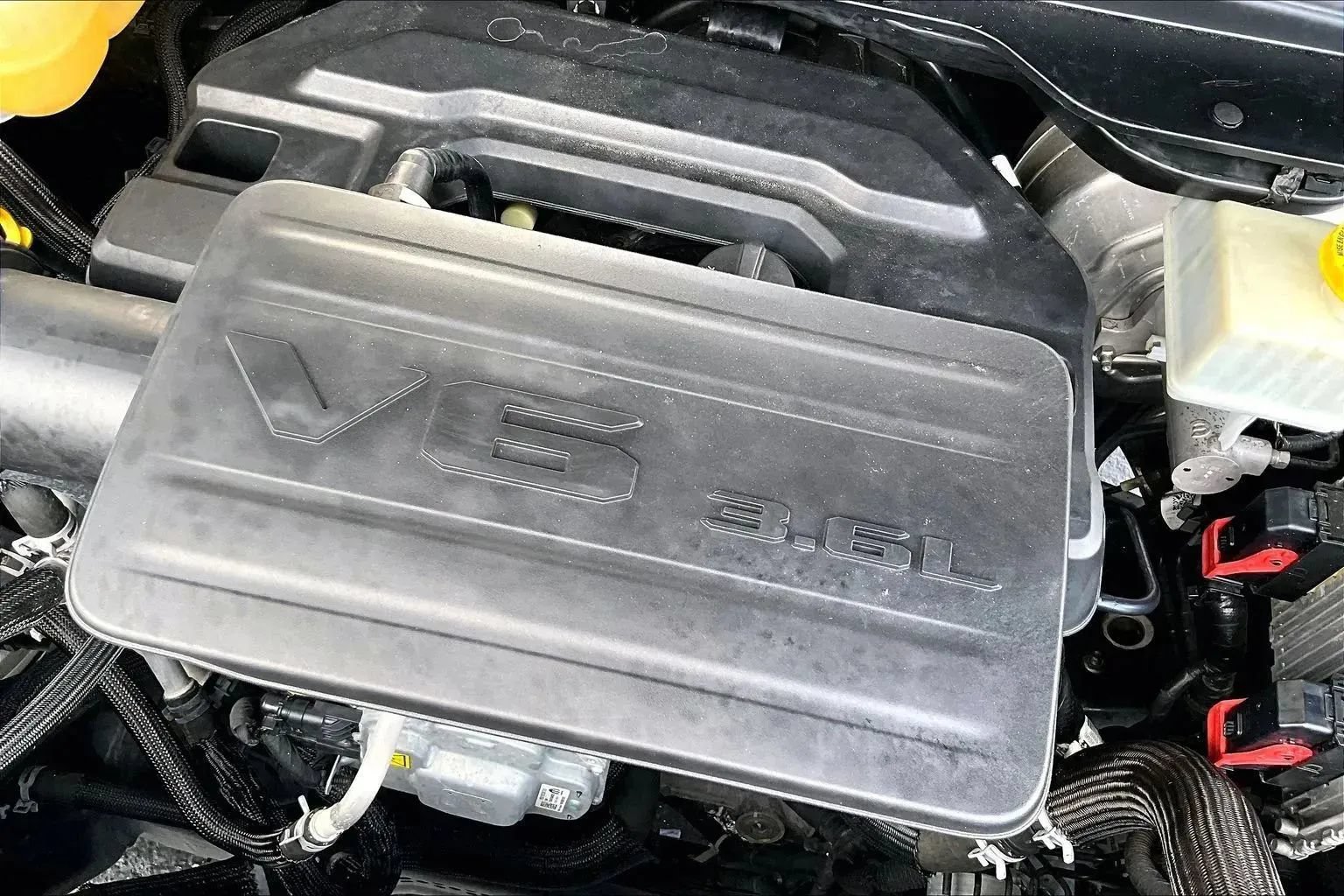 Used 2019 RAM 1500 Laramie AWD/4WD image 33
