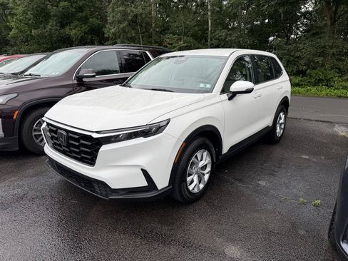 Used 2023 Honda CR-V LX image 1