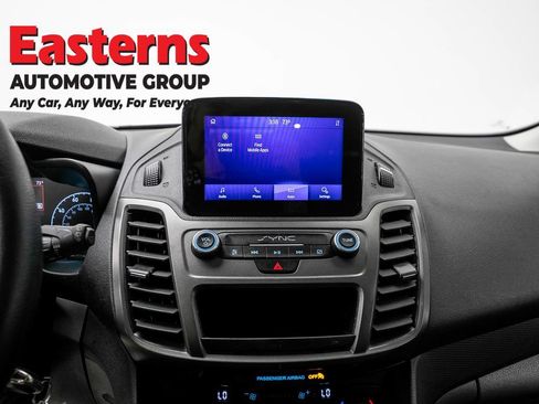 Used 2021 Ford Transit Connect XLT FWD image 12