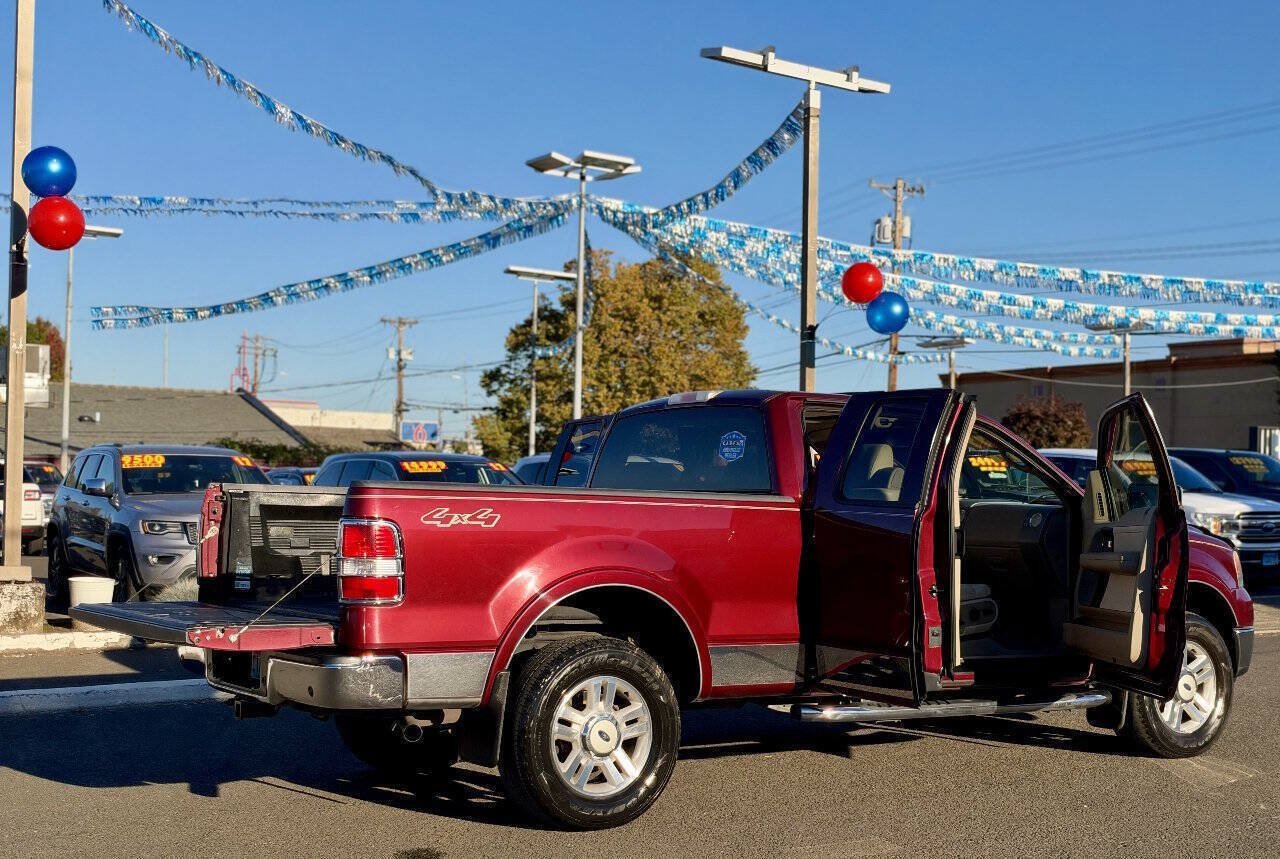 Used 2004 Ford F150 Lariat AWD/4WD image 12