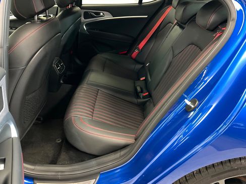 Used 2023 Genesis G70 2.0T w/ Sport Prestige Package image 21