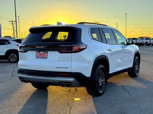 Used 2025 GMC Acadia Elevation image 6