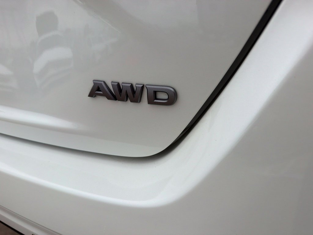 Used 2025 Nissan Altima 2.5 SR AWD/4WD image 12