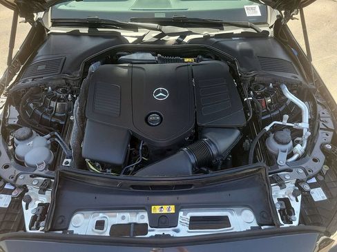 Used 2025 Mercedes-Benz C 300 Sedan image 10