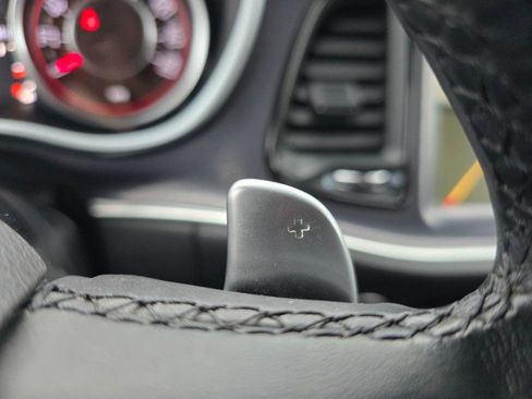 Used 2015 Dodge Challenger R/T Plus image 38