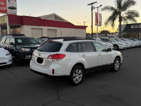 Used 2012 Subaru Outback 2.5i Premium image 4
