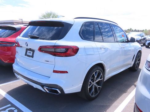 Used 2019 BMW X5 xDrive40i w/ M Sport Package AWD/4WD image 4