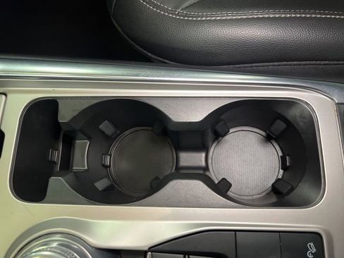 Used 2022 Ford Explorer Limited image 31