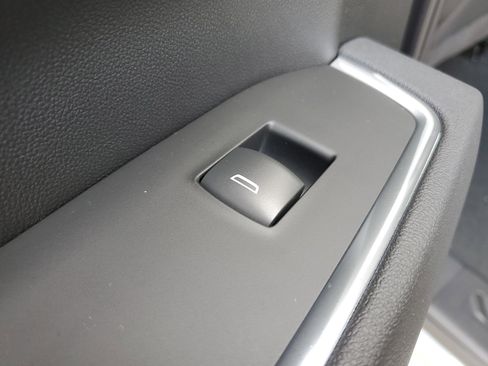 New 2025 GMC Sierra 1500 Elevation image 14