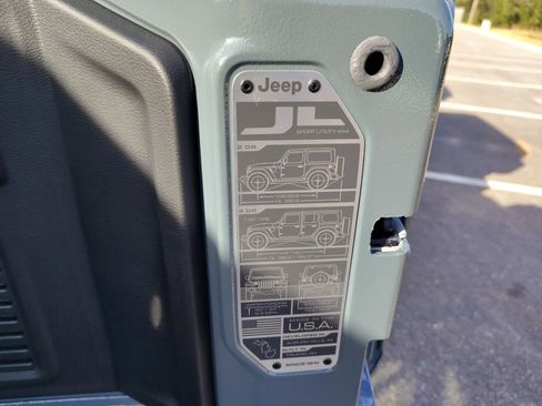 New 2026 Jeep Wrangler Unlimited Sport AWD/4WD image 33