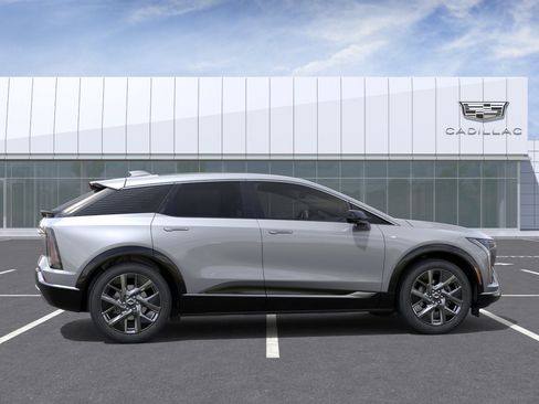 New 2027 Cadillac Optiq Luxury RWD image 5