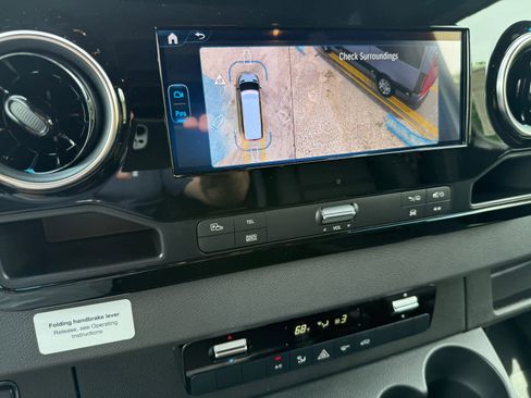 New 2025 Mercedes-Benz Sprinter 2500 image 19
