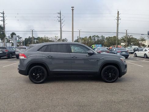 New 2026 Volkswagen Atlas Cross Sport SE AWD/4WD image 9