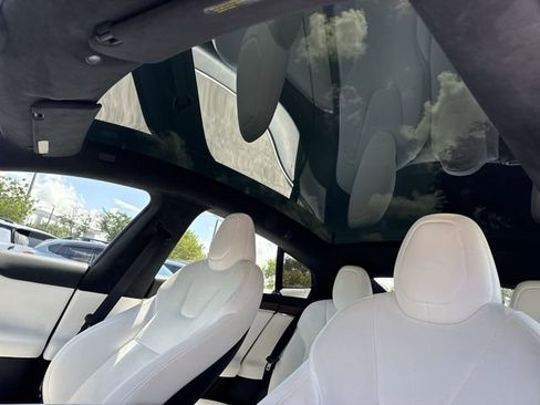 Used 2022 Tesla Model S AWD/4WD image 22
