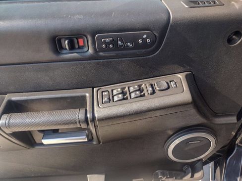 Used 2005 HUMMER H2 SUT w/ Preferred Equipment Group image 19