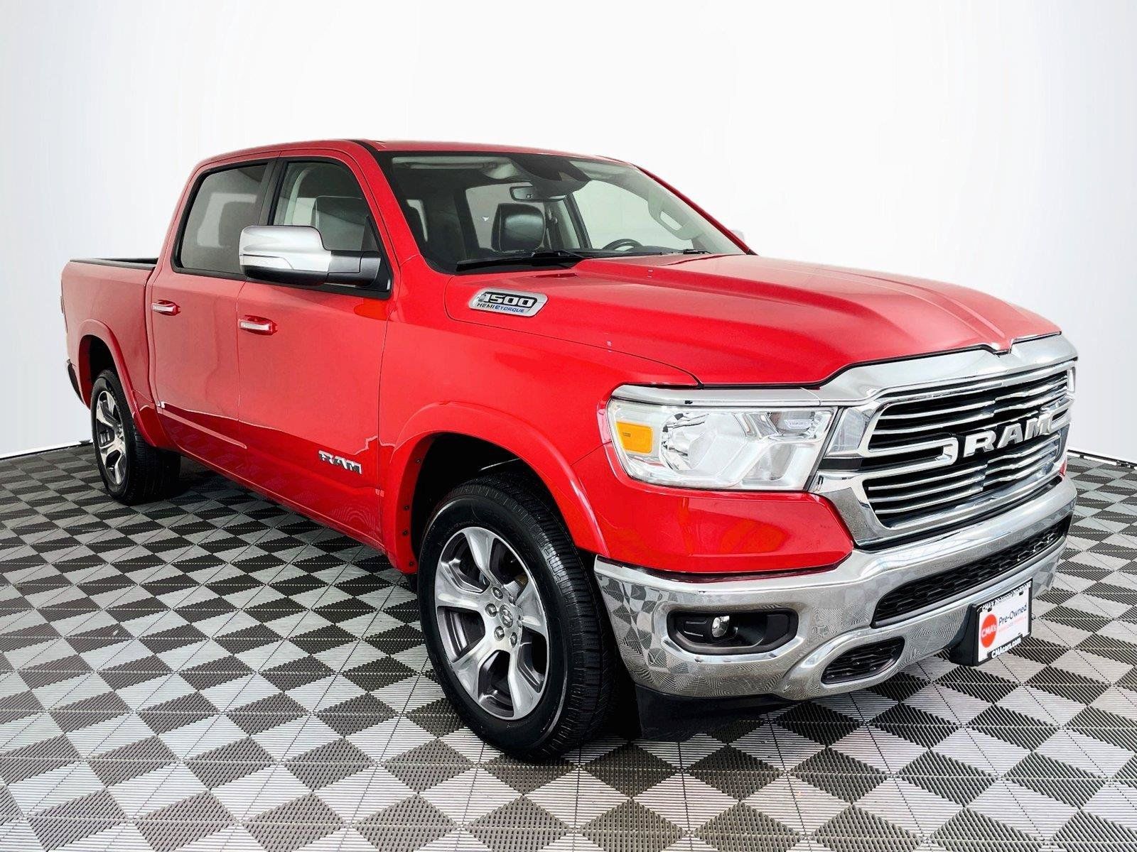 Used 2022 RAM 1500 Laramie AWD/4WD image 1