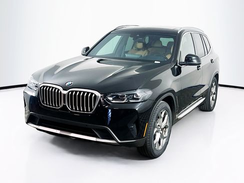 Used 2022 BMW X3 sDrive30i w/ Convenience Package RWD image 3