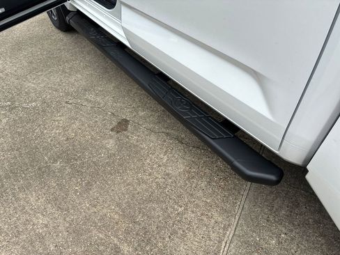 New 2026 Toyota Tundra Limited AWD/4WD image 32