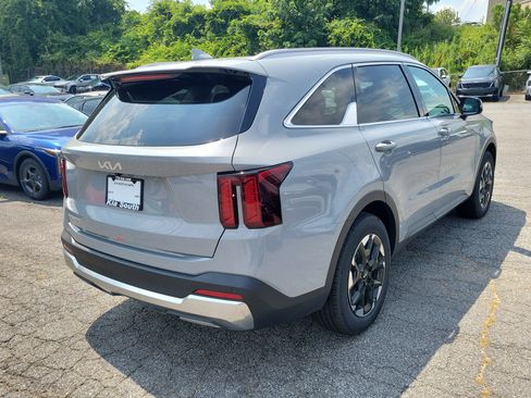 New 2026 Kia Sorento S w/ S Panoramic Sunroof Package FWD image 6