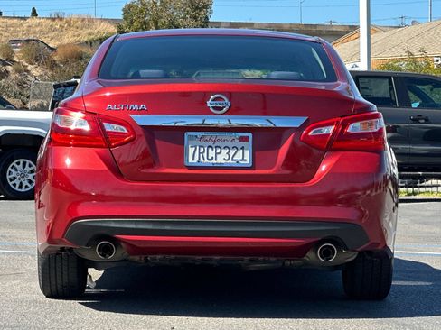 Used 2016 Nissan Altima 2.5 S w/ Power Driver Seat Package FWD image 4