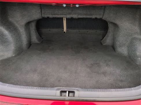 Used 2014 Toyota Camry L image 34