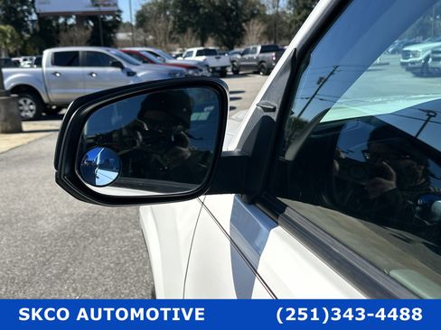 Used 2021 Toyota Tacoma SR image 10