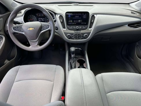 Used 2023 Chevrolet Malibu LT FWD image 11