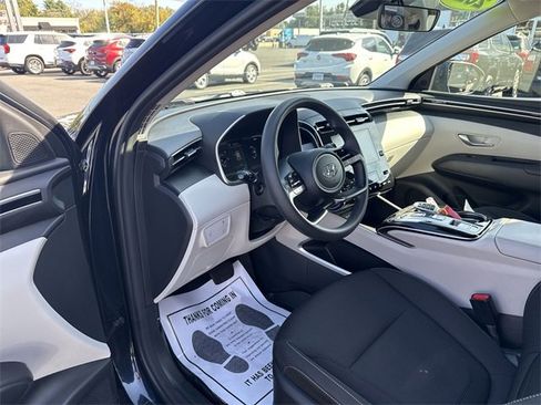 Used 2022 Hyundai Tucson Blue image 10