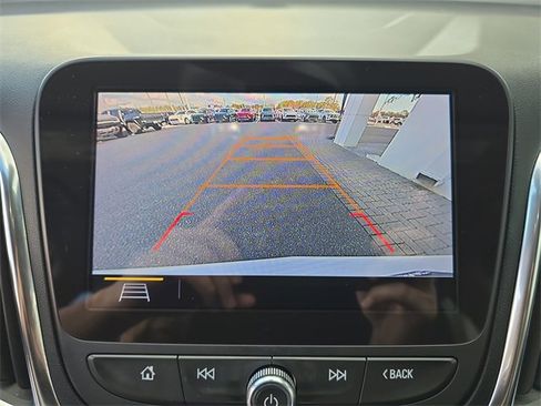 Certified 2021 Chevrolet Equinox LT image 20