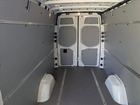 New 2026 Mercedes-Benz Sprinter 2500 image 14