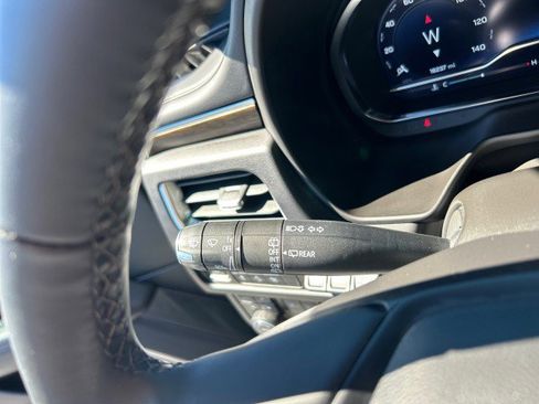 Used 2024 Chevrolet Tahoe Premier w/ Premium Package image 22