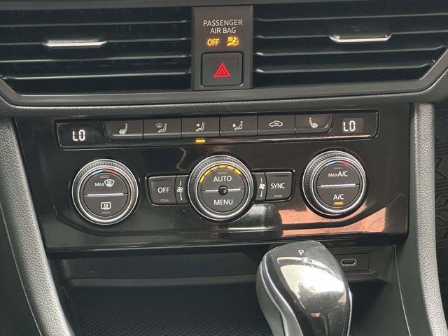 Used 2024 Volkswagen Jetta SE FWD image 19