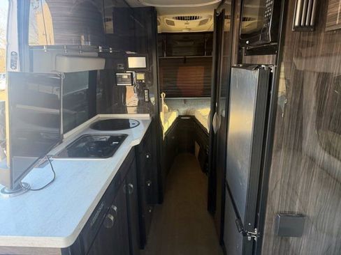 Used 2018 Mercedes-Benz Sprinter 3500 image 11