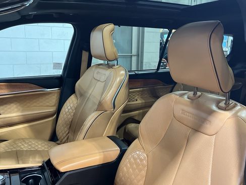 Used 2021 Jeep Grand Cherokee L Summit image 16