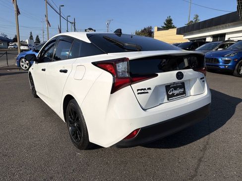 Used 2022 Toyota Prius AWD image 5
