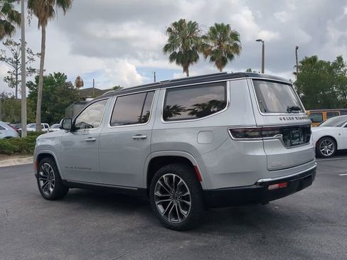 Used 2022 Jeep Grand Wagoneer Series III w/ Rear Seat Video Group 1 AWD/4WD image 7