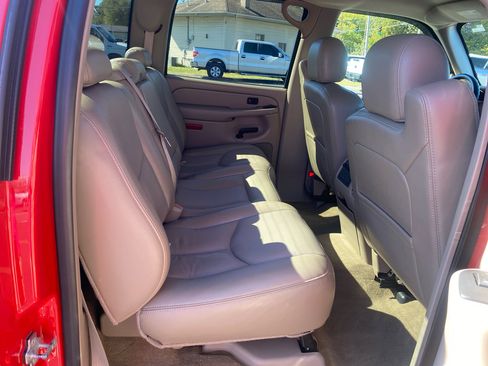 Used 2006 Chevrolet Silverado 1500 LT w/ Onstar Plus Package image 11