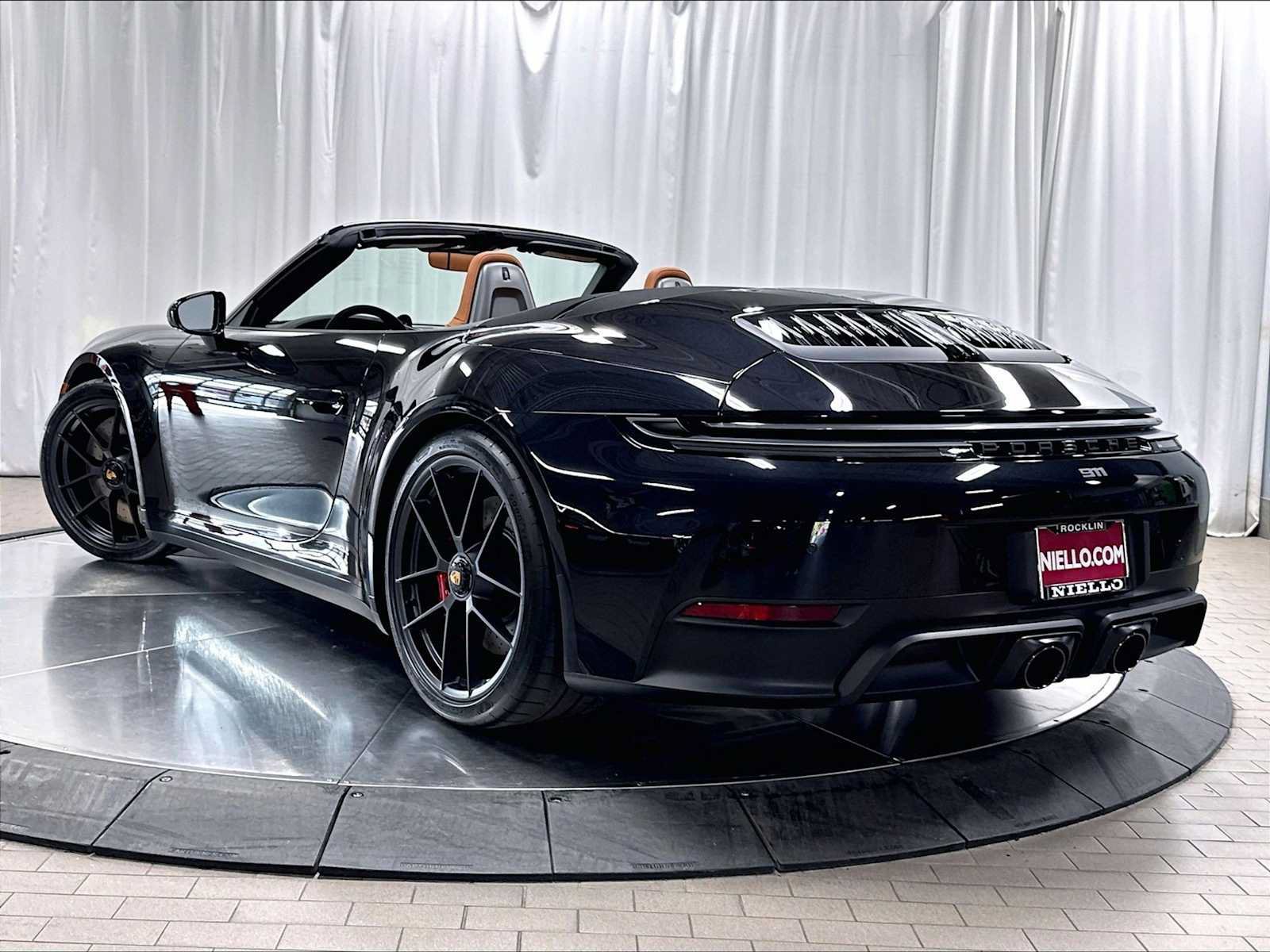 Used 2026 Porsche 911 Carrera GTS RWD image 3