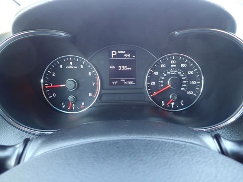 Used 2018 Kia Forte LX FWD image 16